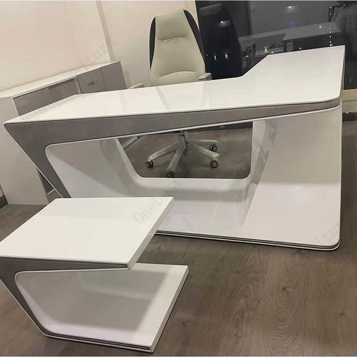 CEO Office Table Executive Furniture Stand Desk